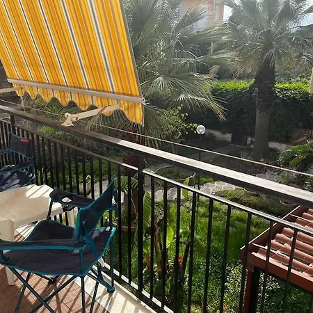 Casa Vacanze Nixa - Recanati * Giardini Naxos